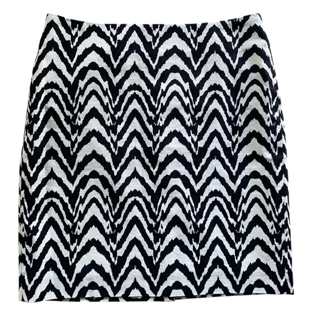 Banana Republic geometric pencil skirt size 10 lined